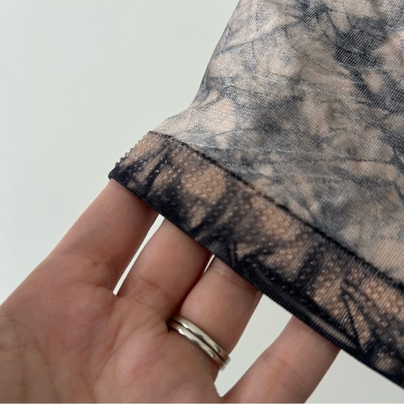 Bundle Lululemon Athleta Workout Long Line Sports Bra Tanks - Picture 12 of 16